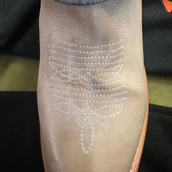 Freebird Cream and Silver Lace-Up Boots - Picture 9 of 16